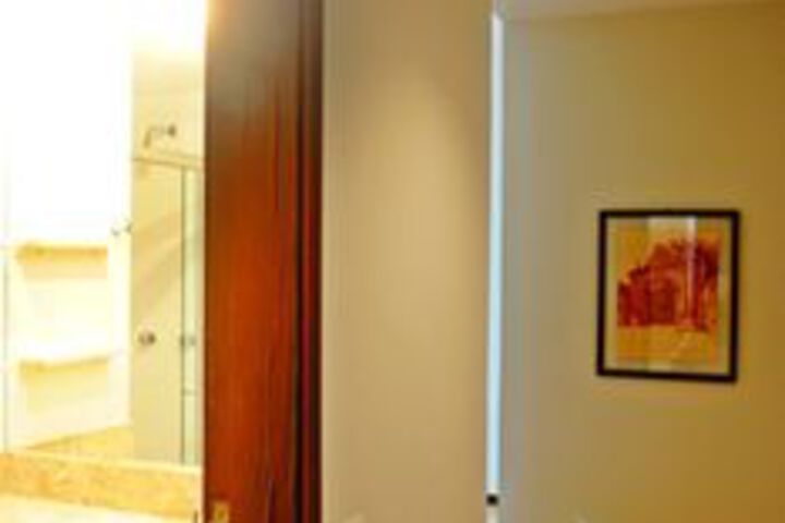 Room 16 of 51