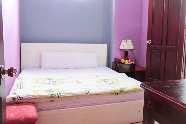 Room 8 of 21