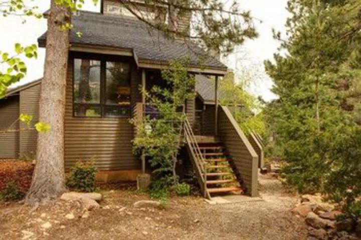 Exterior of 5Br 4BA Canyons Luxury House by RedAwning