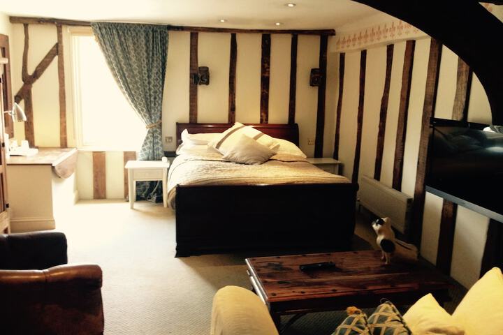 Room 9 of 73