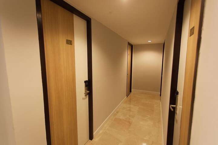 Ballroom/Hall 61 of 63