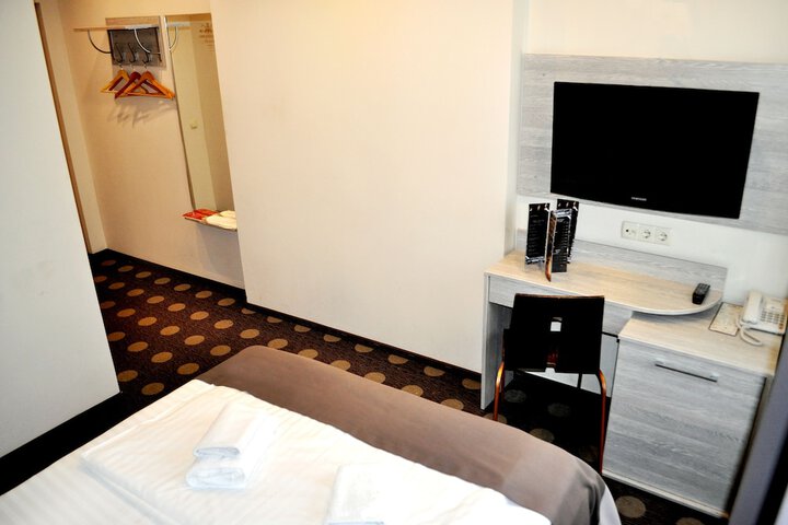 Room 22 of 69