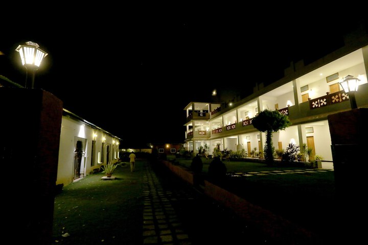 Hotel 3 of 13