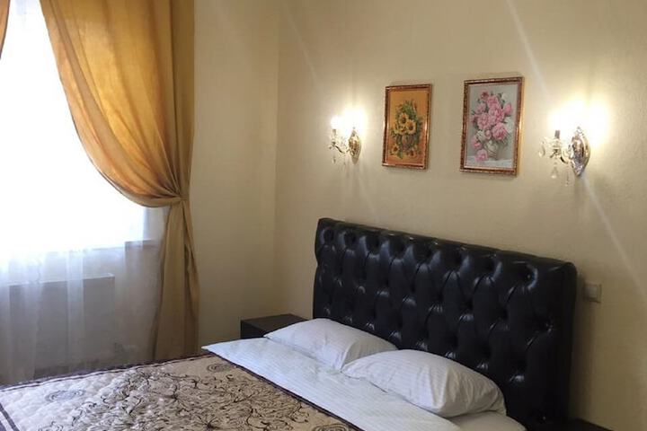 Room 42 of 47