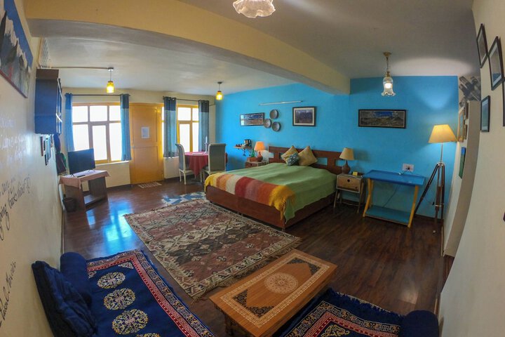 Room 16 of 63