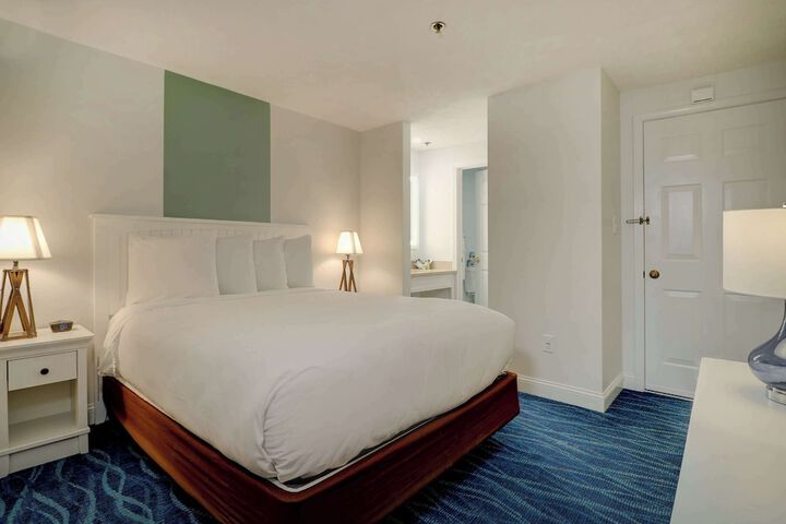 Room 32 of 138