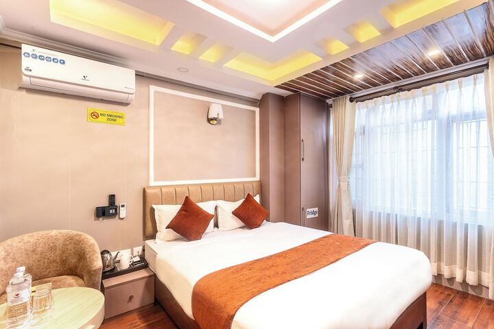 Room 9 of 75