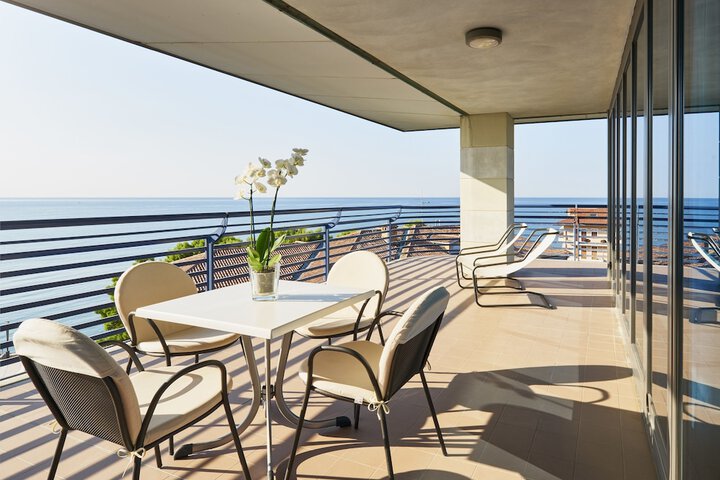 Terrace/Patio 18 of 46