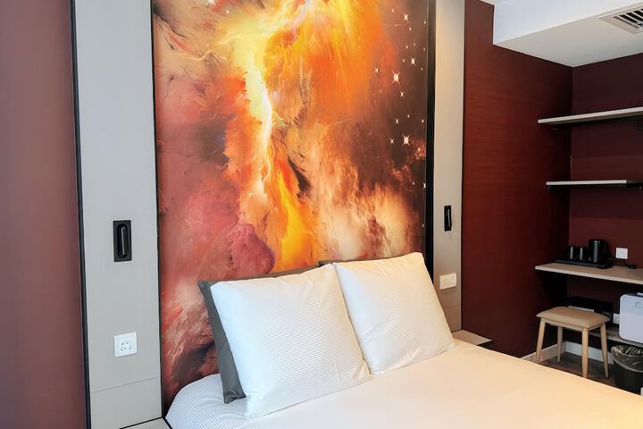 Room 12 of 31