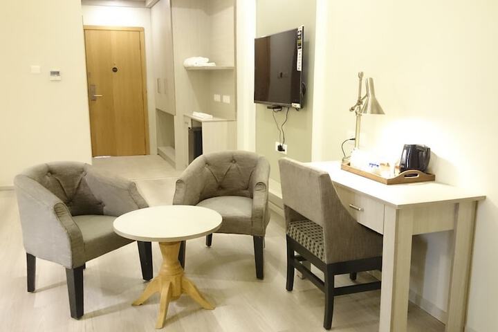 Room 13 of 30