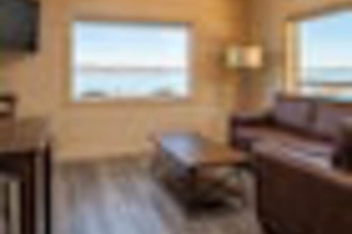 Room 50 of 210