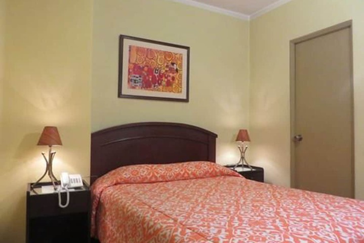 Room 13 of 86