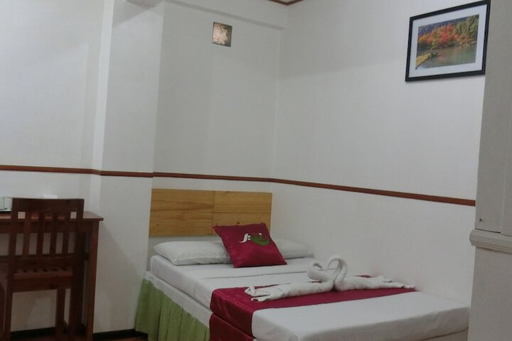 Room 30 of 69