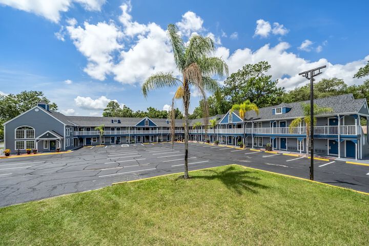 Property Grounds 22 of 24