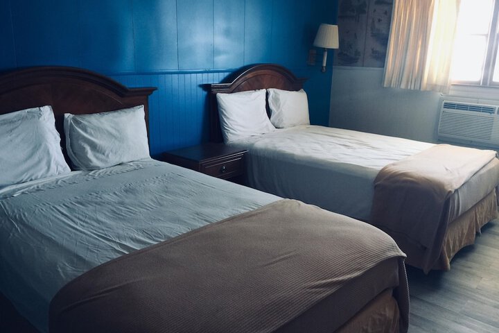 Room 4 of 19