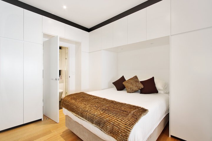 Room 2 of 13