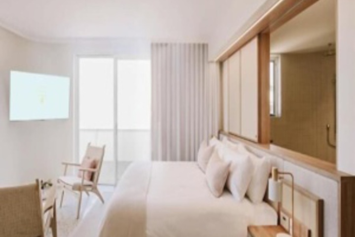 Room 345 of 672