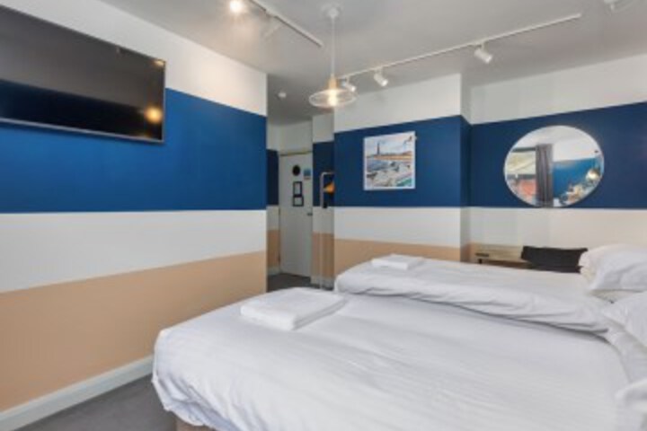 Room 36 of 109