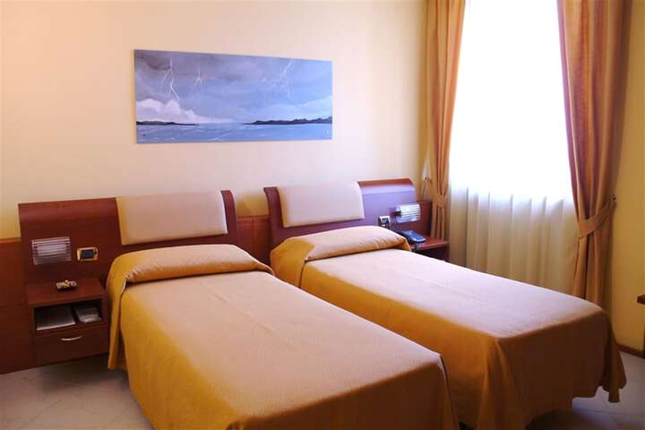 Room 16 of 59