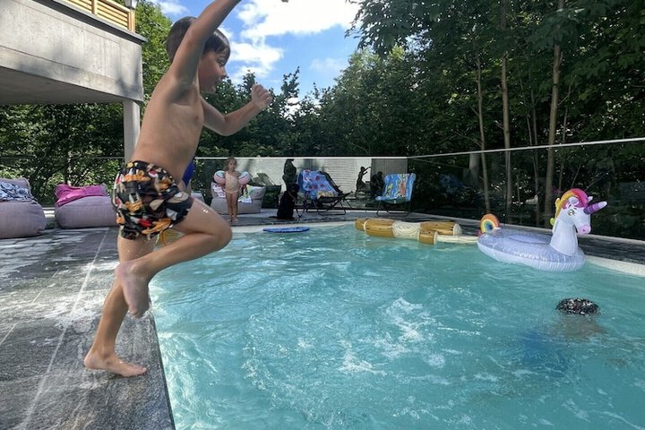 Pool Hotel