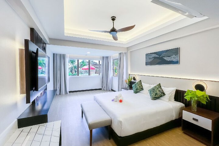 Room 4 of 22