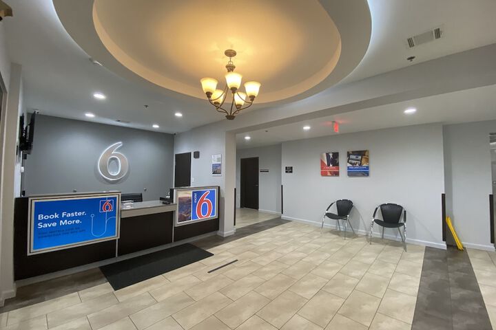 Hotel Interior 4 of 37