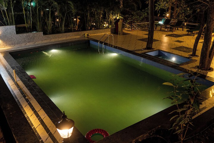 Pool 50 of 70