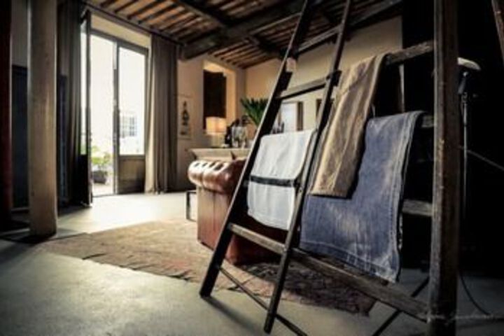 Room 45 of 66