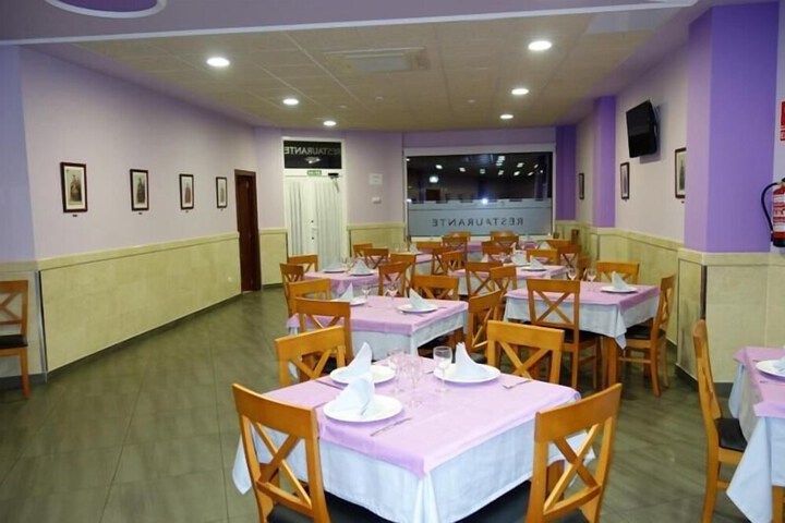 Dining 44 of 62