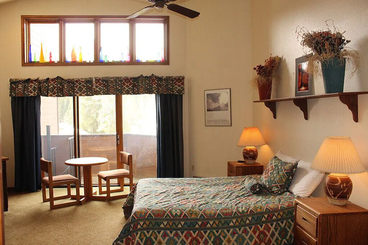 Room 4 of 4