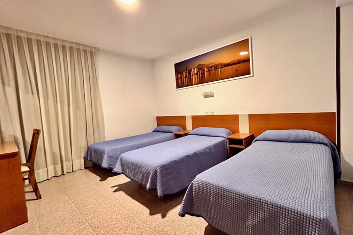 Room 12 of 31