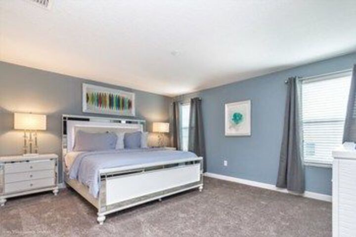 Room 8 of 25