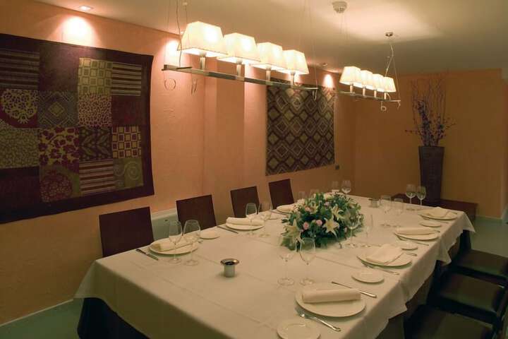 Ballroom/Hall 16 of 22