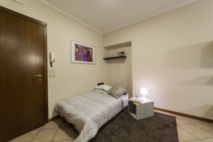 Room 26 of 47