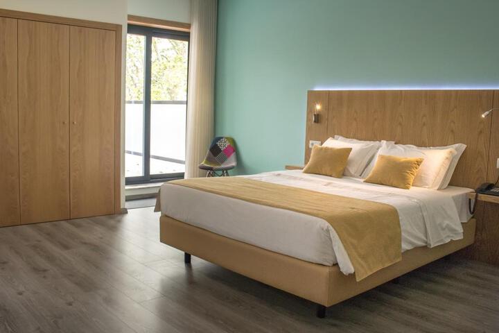 Room 34 of 95