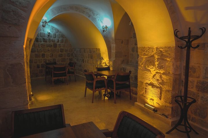 Dining 61 of 70