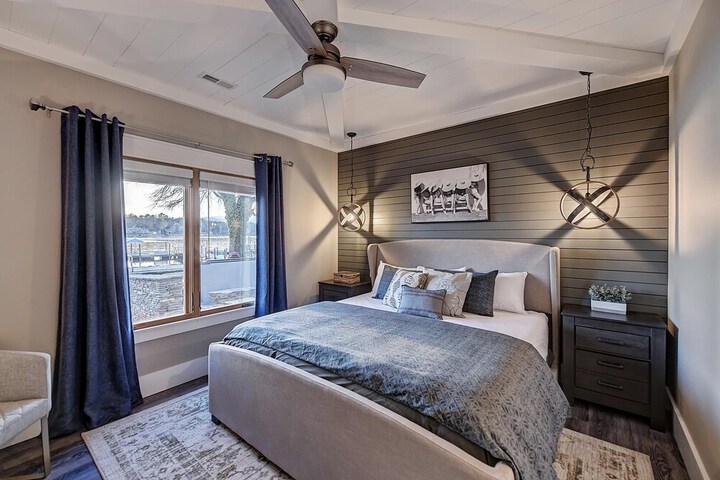 Room 4 of 35