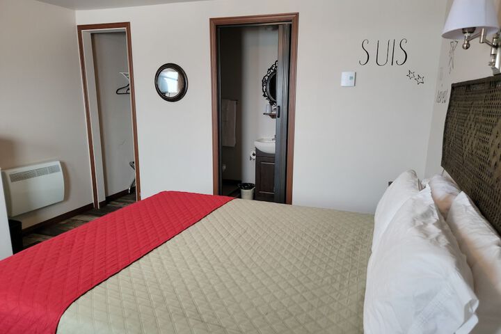 Room 3 of 13