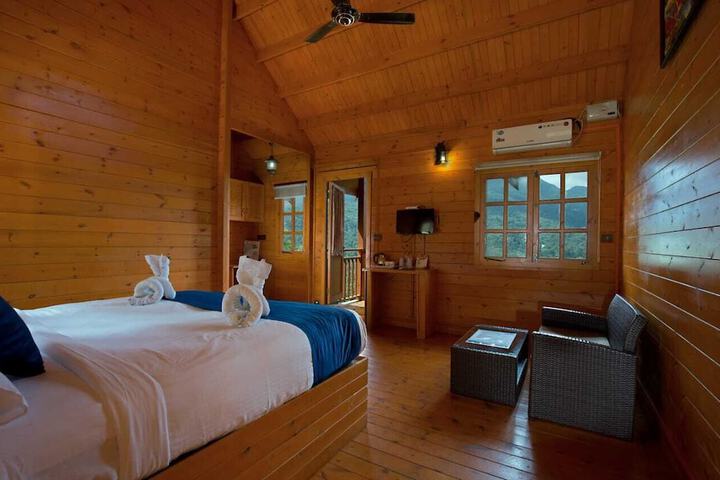 Room 5 of 48
