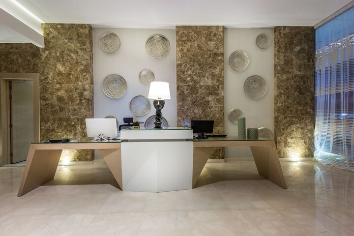 Hotel Interior 117 of 124