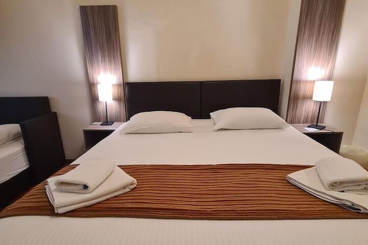 Room 7 of 43