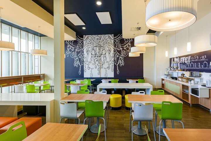 Guest Lobby