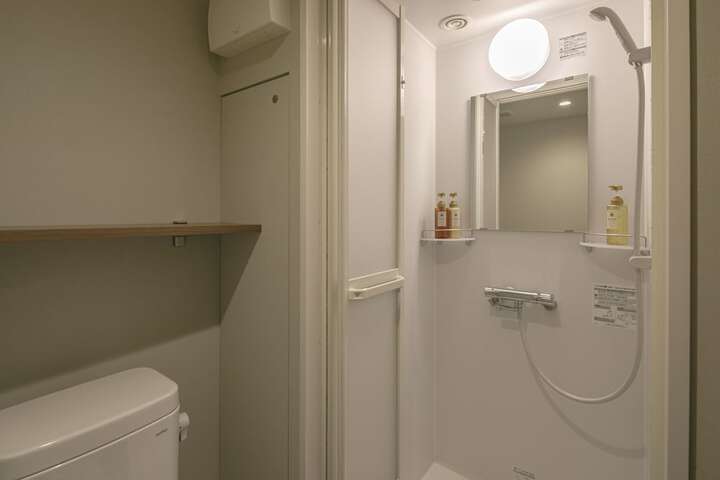 Room 14 of 48