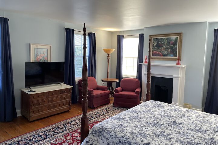 Room 113 of 170