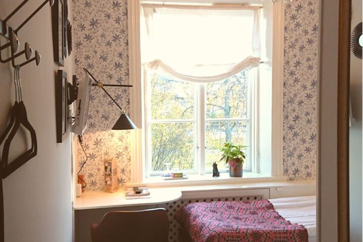 Room 18 of 83