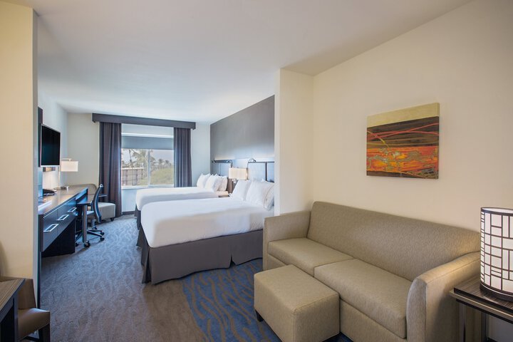 Room 4 of 45