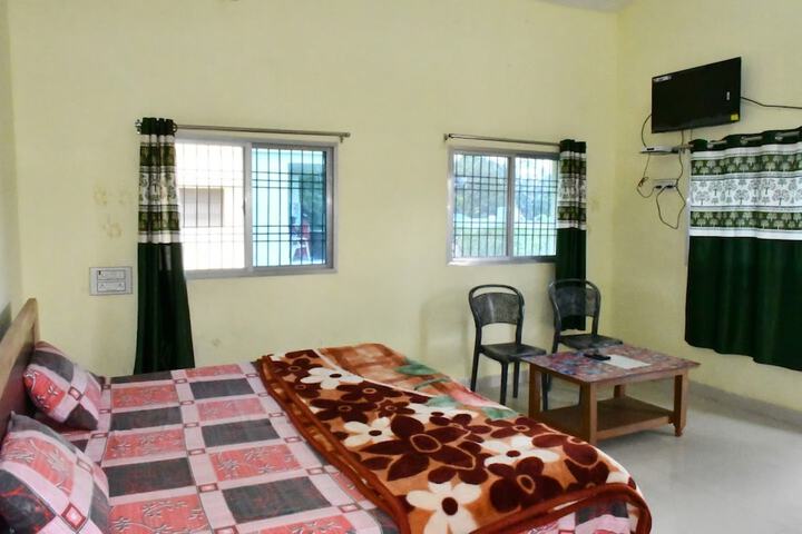 Room 3 of 15