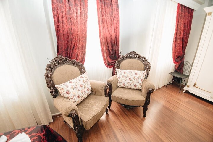 Room 12 of 45