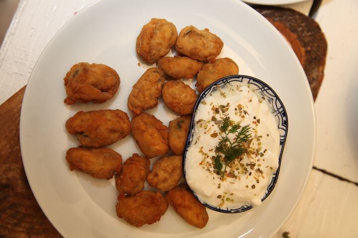 Dining 102 of 258