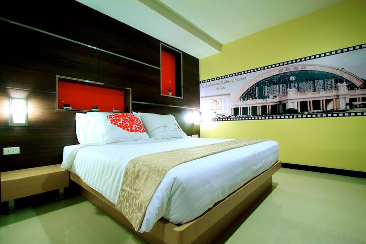 Room 11 of 34